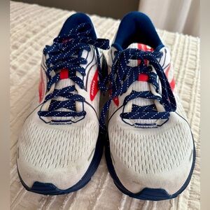 Brooks Adrenaline 21 women’s 9